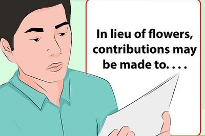 How to Buy Flowers for a Funeral