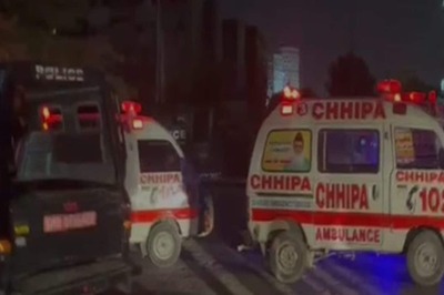Pakistan: Terrorists Attack Karachi Police Chief's Office, 5 Cops Injured; TTP Claims Responsibility