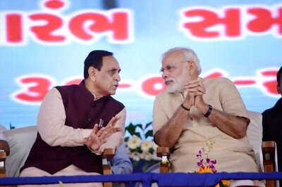 Rupani Invites Modi to Inaugurate Vibrant Gujarat Summit 2019
