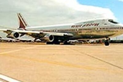 Mumbai flight makes emergency landing