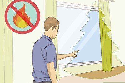 How to Put Up a Christmas Tree