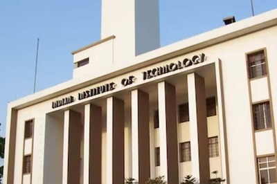IIT Kharagpur Gets More Than 700 Offers On First Day of Placement Session 2023