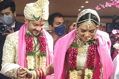 Aditya Narayan Ties the Knot with Shweta Agarwal, See First Photos from the Wedding