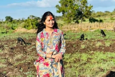 Lavani Dancer Gautami Patil's Pics Cooking Chapatis On Earthen Stove Go Viral