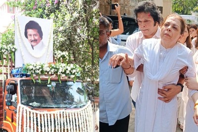 Pankaj Udhas' Wife Cries Inconsolably At Late Singer's Funeral; Heartbreaking Photos Surface Online