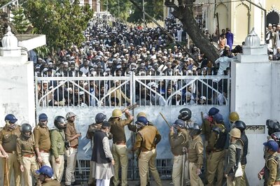 Police Action in Jamia Unites Universities Across India as Students Erupt in Protest