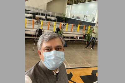 'Desh ke Aspirations...': Railway Minister's Message With a Selfie at Fancy Gandhinagar Station