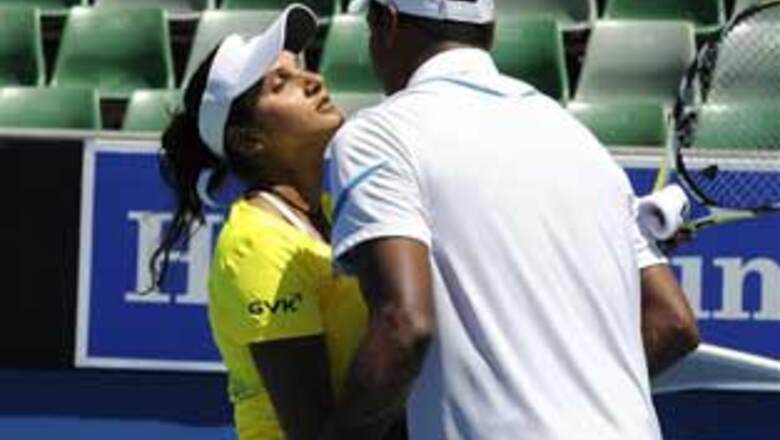 Sania-Bhupathi in mixed doubles, Yuki in boys final