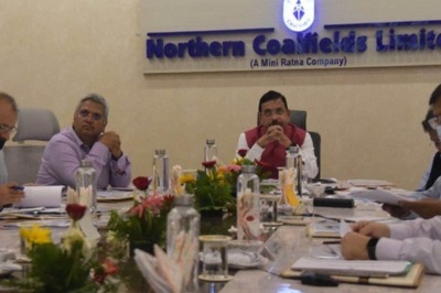 Coal, Railway, Power Ministers Discuss Coal Supply Situation at Power Plants