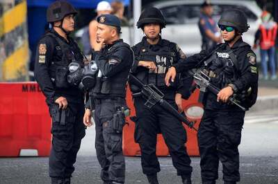 Standoff in Philippines as Gunman Takes 30 People Hostage at Mall