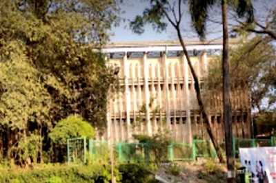 IITB Student's Death: Police Waiting for Kin to Lodge Abetment to Suicide Complaint After Recovery of Note