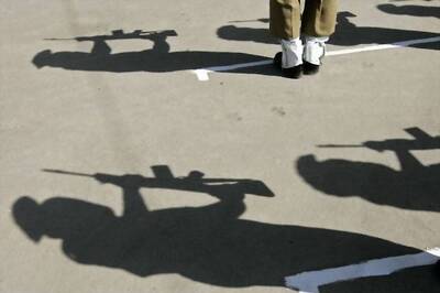 Kicked in the Shin by a Civilian, Jawan Responds by Walking Away