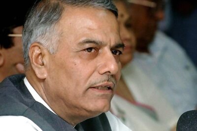 Here's How Netas Reacted to Yashwant Sinha's Tirade Against the Economy