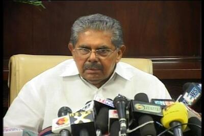 Vayalar Ravi gets critically ill Deshmukh's portfolio