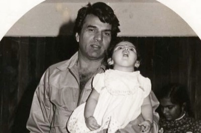 ‘Cub’ Esha Deol Shares Throwback Picture of 'Lion' Dharmendra Letting Her Roar, See Post