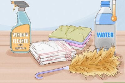 How to Clean Fake Plants