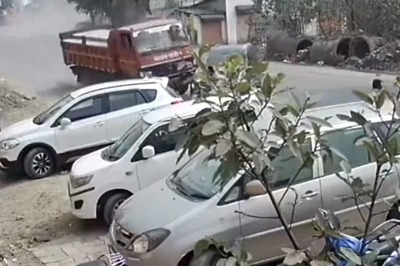 WATCH | Speeding Truck Rams Into Several Vehicles on Kolad-Pune Highway, 6 Injured