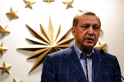 Pak Welcomes Erdogan's Offer to Help Resolve Kashmir Issue