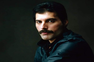 Freddie Mercury's Belongings To Go Under The Hammer