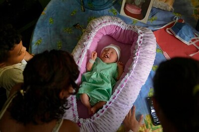 AP Photos: Mothers-to-be Face Challenges In Venezuela