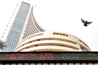 Sensex Ends 251 pts Lower, Nifty Below 17,800 Ahead of CPI Inflation Numbers; IT, Financials Drag
