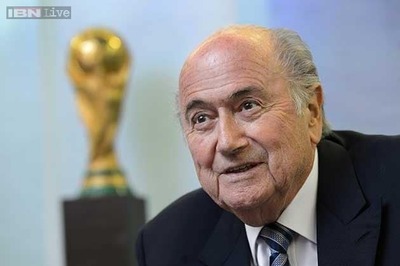 Diego Maradona rounds on 'dictator' Sepp Blatter