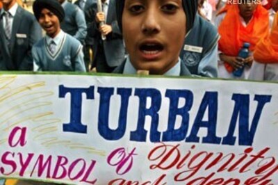 US allows Sikh security officers to wear turban, beard
