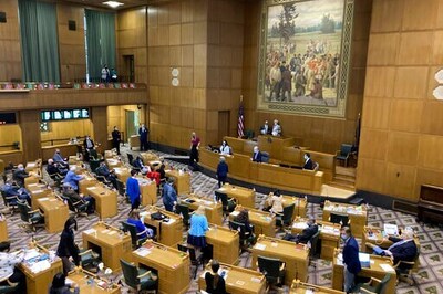 New Oregon Law Suspends Graduation Testing Requirement