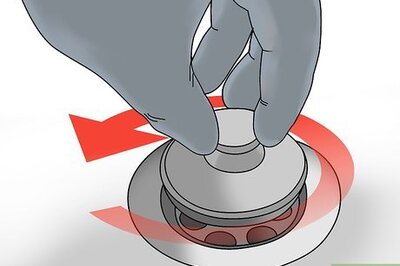 How to Remove a Drain from a Tub