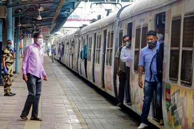 On Weekend Lockdown, No Sale of Platform Tickets at 6 Stations on Mumbai's Central and Western Lines