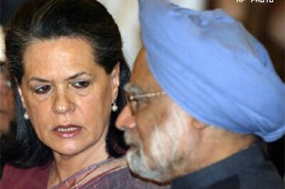 Maoists threaten to kill PM, Sonia Gandhi, Chidambaram