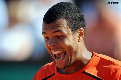 Tsonga lashes out at French Open organizers