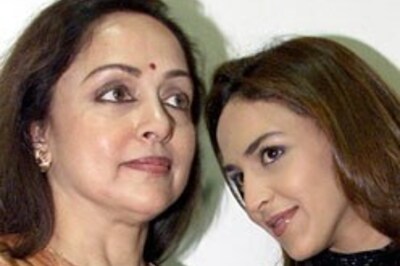 Mom wouldn't mind me in a live-in relationship: Esha