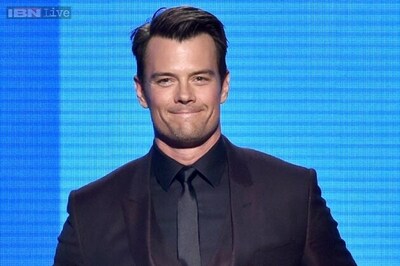 'Transformers' star Josh Duhamel meditates nude
