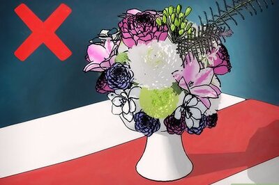 How to Create a Minimalist Tablescape