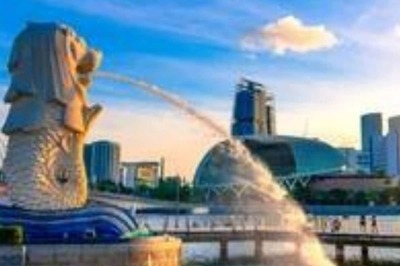 From Maxwell Food Centre to Koh Nangkam, Here're 5 Best Eateries in Singapore