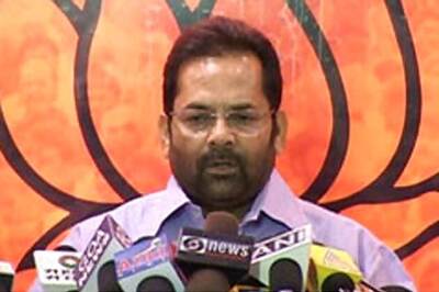 Opposition parties lash out at Obama's FDI remarks
