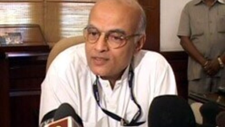 Follow script, Comrades tell Menon