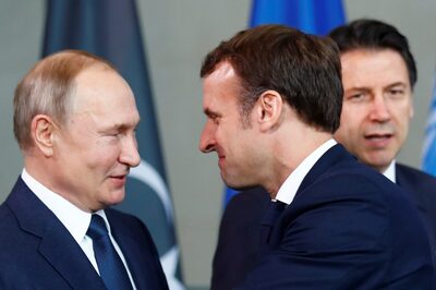 Emmanuel Macron Talking to Vladimir Putin 'In Vain', Says Ukraine President Zelensky