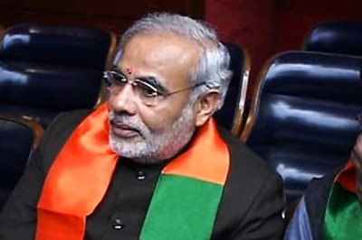 Modi takes a dig at Sonia, asks her to change her 'disha'