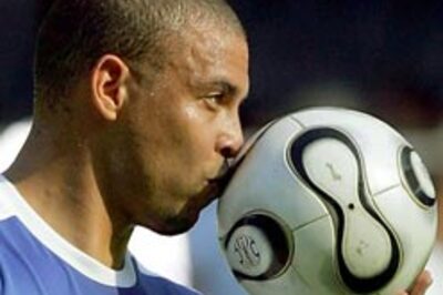 AC Milan bid for Real's Ronaldo