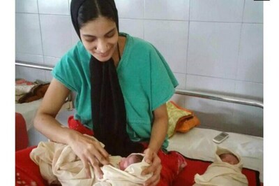 Maharashtra Woman Gives Birth to Twins on Train