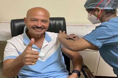 Hrithik Roshan's Parents Rakesh and Pinkie Roshan Receive Covid-19 Vaccine Shots, Share Pics