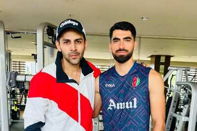 ‘Pleased to Meet You’: Afghan Cricketer Ibrahim Zadran Poses For A Picture With Kartik Aryan