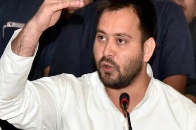 Nitish's Ministers Wooing Voters with Saris, Money in the Name of Chhath: Tejashwi