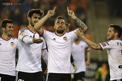 Valencia beat Deportivo 2-0 to move 3rd in Spanish league