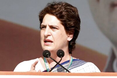 Priyanka Slams UP Govt Over Reports on Proposed 5-year Contract for State Employees
