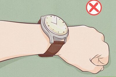 How to Wear a Watch