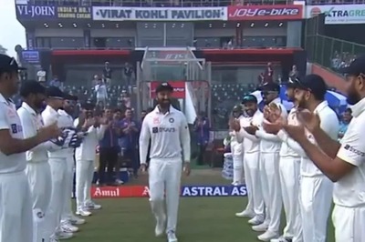 IND v AUS 2nd Test: Cheteshwar Pujara Gets Gaurd of Honour as He Walks Out for 100th Test