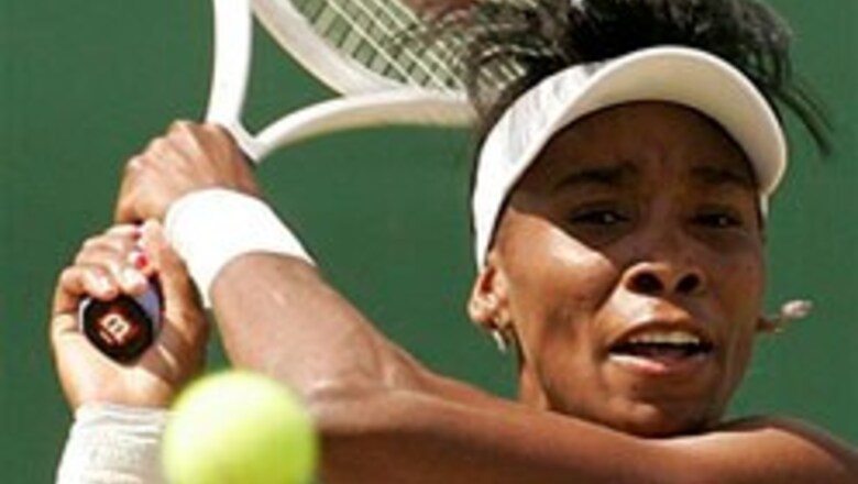 Venus Williams beats Bartoli, wins Wimbledon